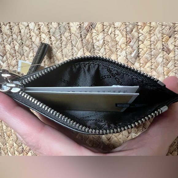 Michael Kors Glossy Black Croc-Embossed Card Holder - Picture 5 of 7